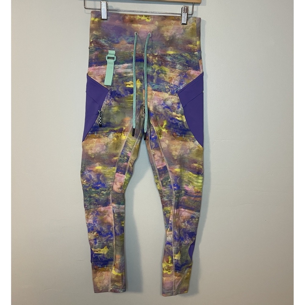 Lululemon Cargo High‎ Rise Hiking Tight Size 6 Altered Nature Multi EUC